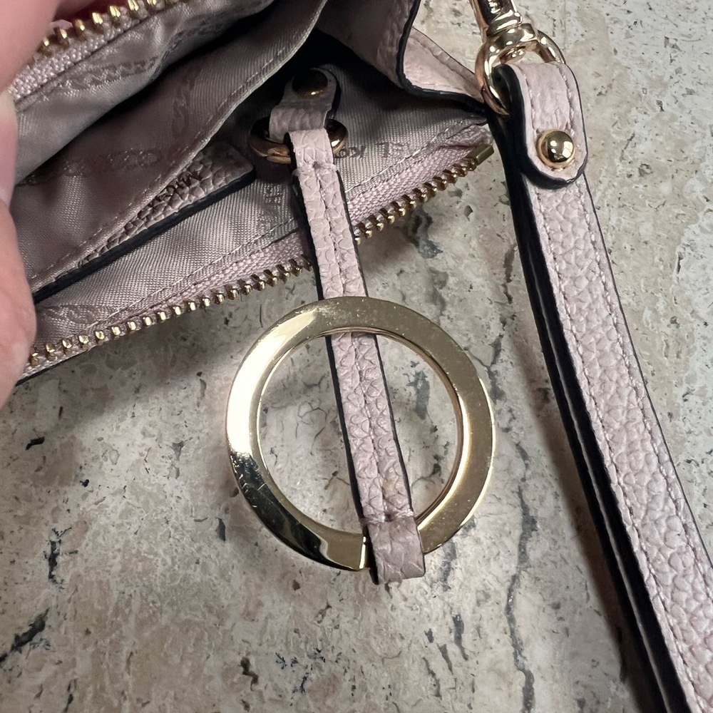 MICHAEL KORS Pink Leather Coin Purse, Card Holder Wristlet - Picture 9 of 12